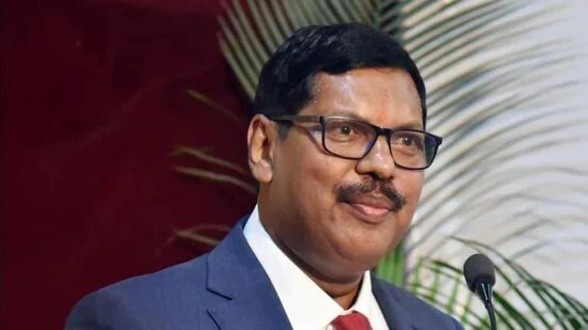 PM Narendra Modi condemns the attack attempt on CJI B R Gavai