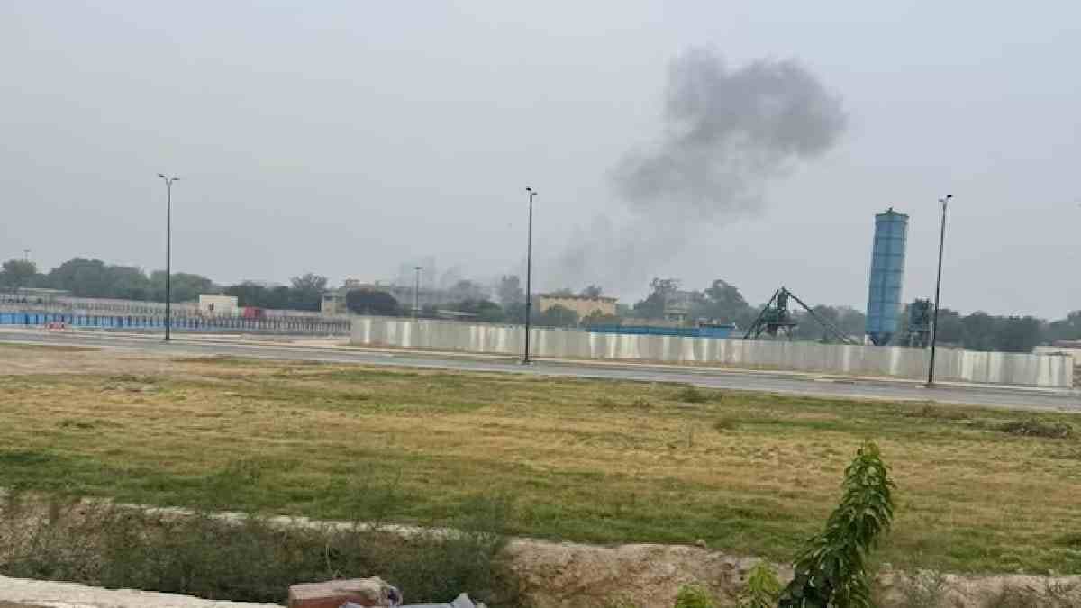 Several blasts in Lahore 