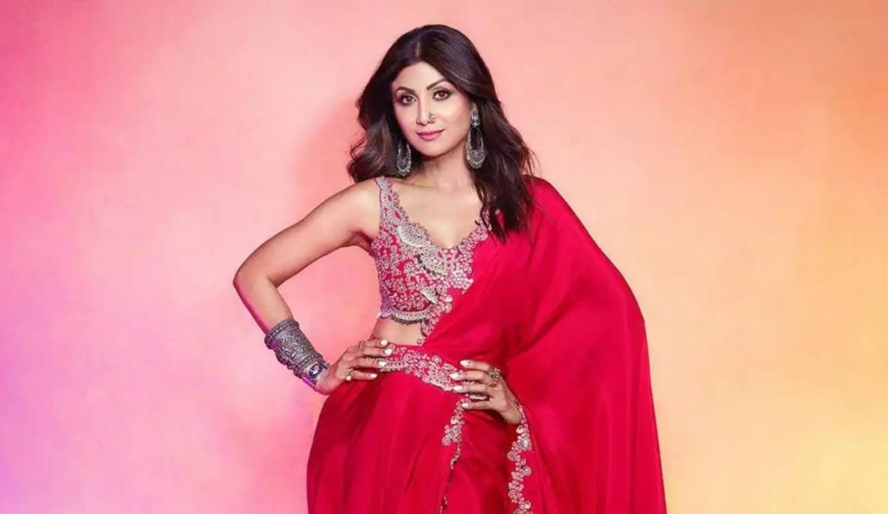 Shilpa Shetty: ডেস্কে বসে কাজ করে কাঁধে, পিঠে, কোমরে ব্যথা গায়েব হবে এক নিমেষে! টিপস দিচ্ছেন শিল্পা শেঠি 