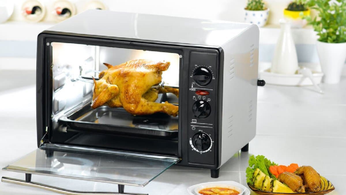 foods which you should never put inside a microwave oven lif