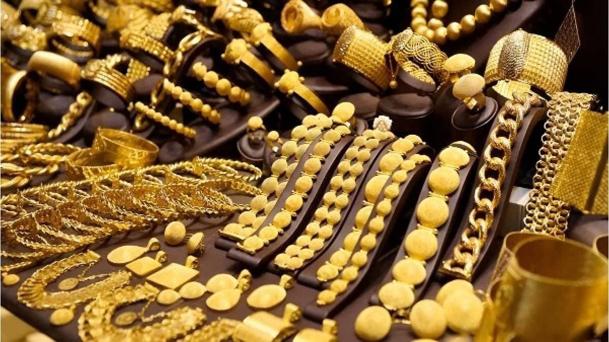 gold price falls across India on 16 November Saturday gnr