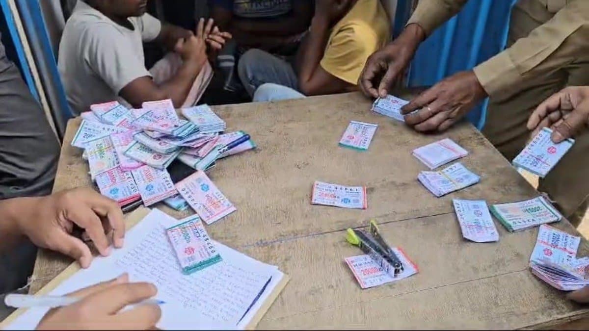 Five arrested from Murshidabad with huge amount of fake lottery tickets