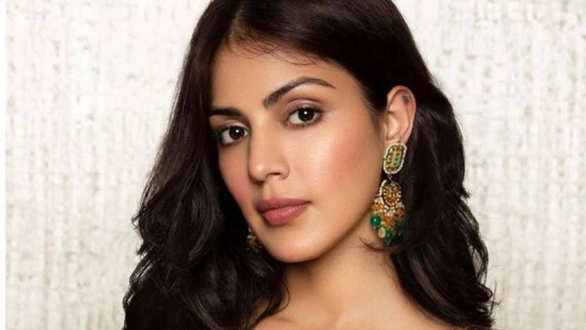 Bombay High Court Orders Anti Drug Agency To Return Rhea Chakrabortys Passport