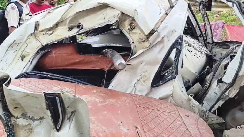 One Killed Four Injured in Accident At Sitalkuchi