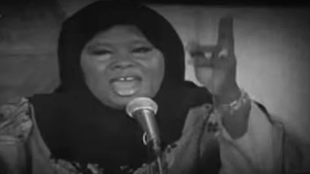 Famous Singer Once Performed At Jinn Wedding & Never Sang Again