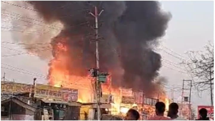 Massive Fire At Eateries In Greater Noida Market