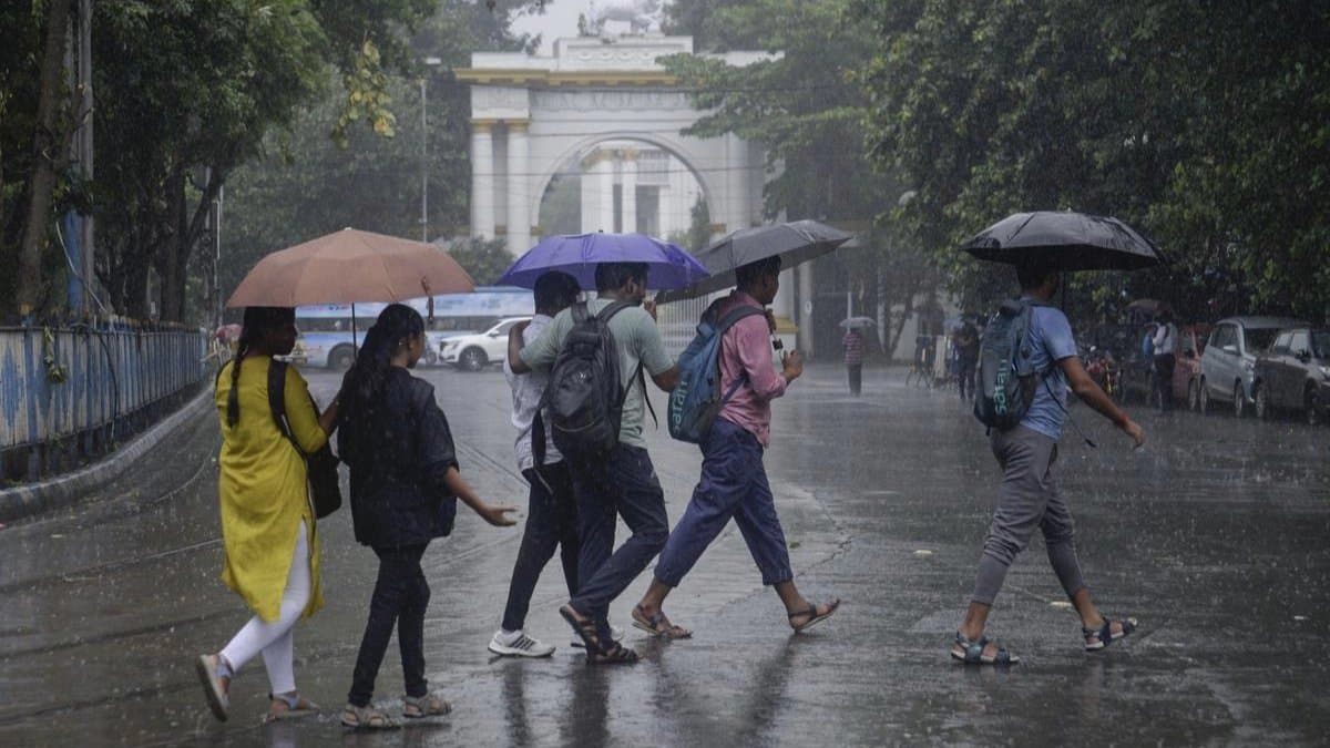 IMD Weather Forecast Heavy Rainfall Thunderstorm Warning in Five Districts in Next Two Hours in West Bengal 