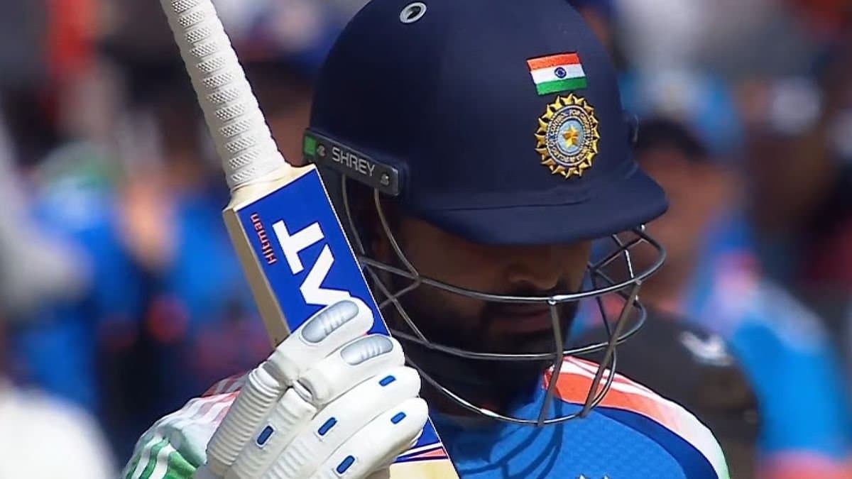 India vs New Zealand Champions Trophy 2025: Hitman spotted written on Shreyas Iyer Bat spt 