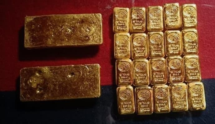 Bsf seized 3.28 crores of gold at nadia