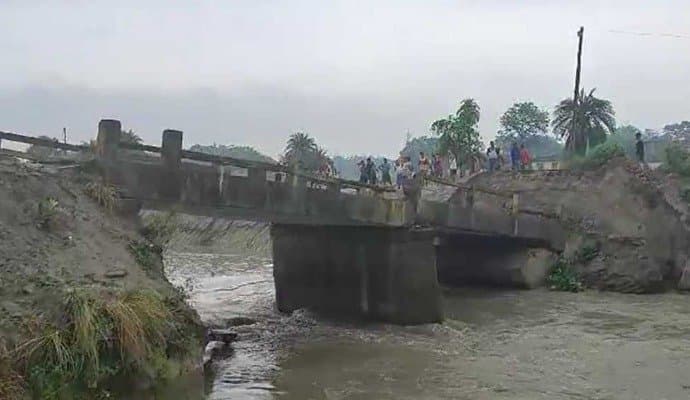 Another bridge collapse in bihar 