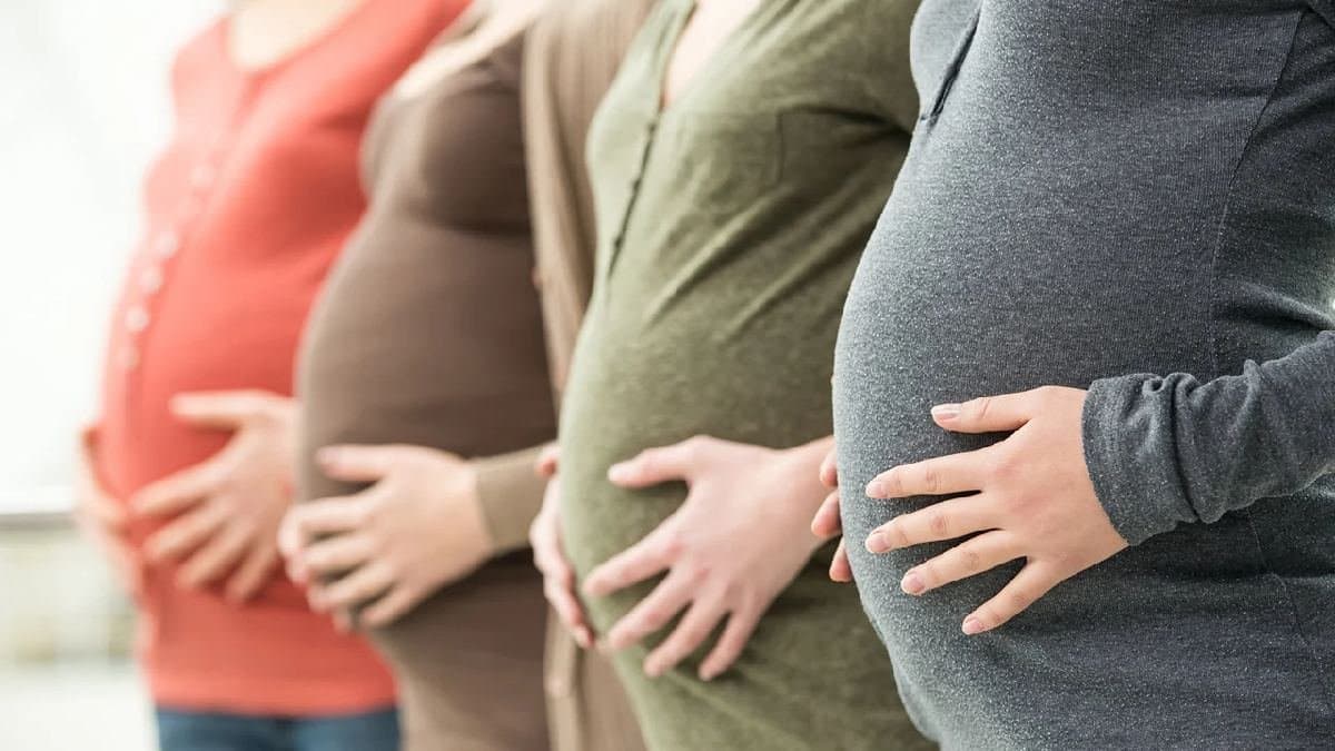 Fourteen nurses got pregnant at the same time in an American Hospital