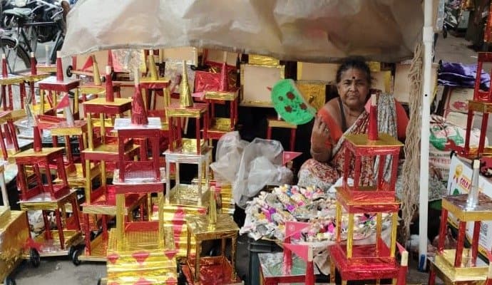 Rathyatra market in Kolkata