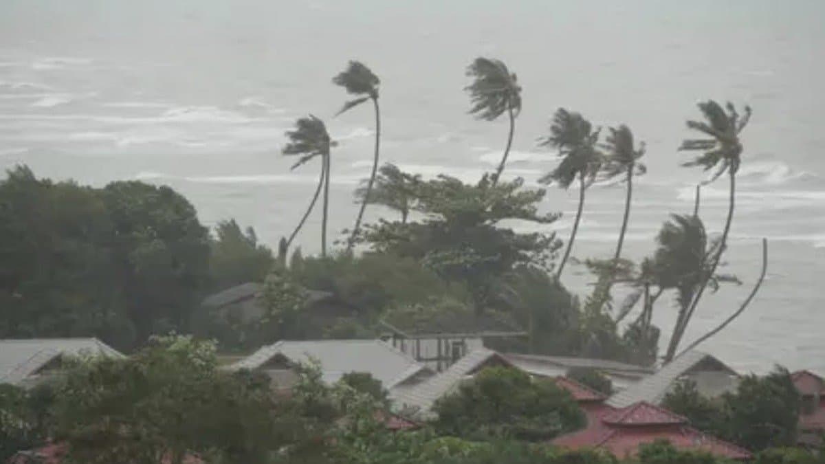 Cyclone Montha Update: IMD Weather Forecast Heavy Rainfall Thunderstorm Warning in West Bengal Till 31 October 
