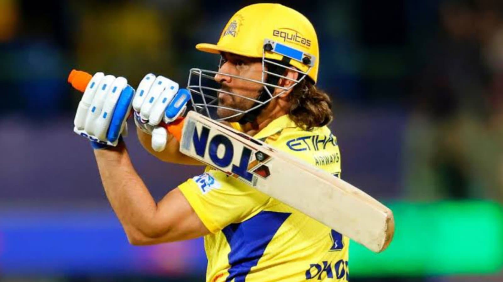MS Dhoni: পেশাদার খেলায় কেউ বয়সের জন্য ছাড় দেয় না, দাবি ধোনির