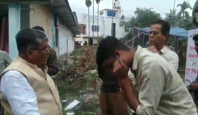 health worker assault by some youth in chinsurah