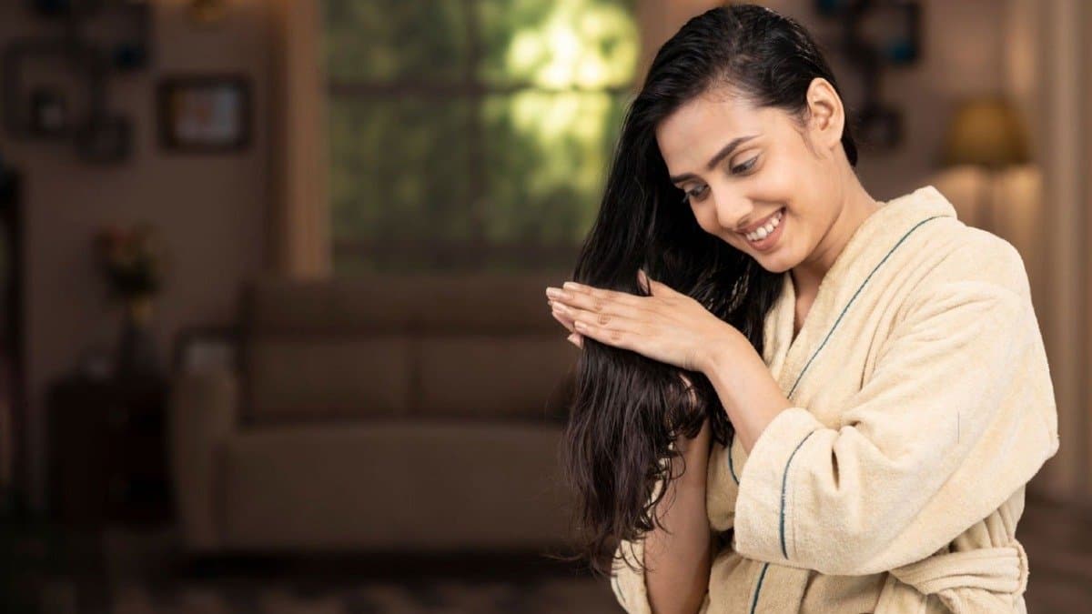 This home made pack can give keratin effect on hair instantly