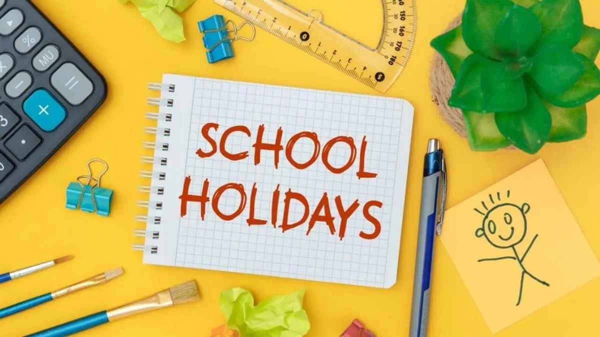 August School Holidays: Full List for Students