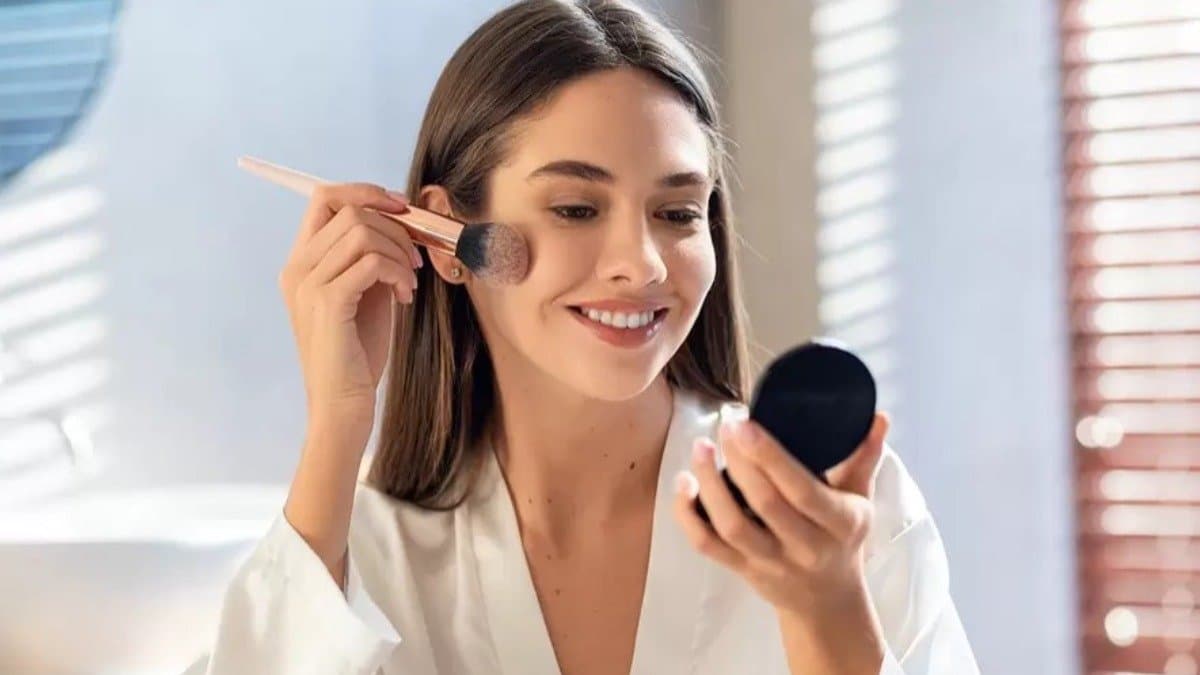 How to make blush at home know easy methods