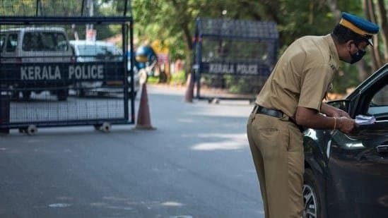 Man held for brandishing revolver after road accident in Kerala 