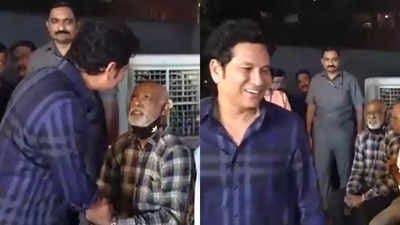 Sachin Tendulkar, Vinod Kambli reunite at ramakant achrekar's memorial ceremony spt 