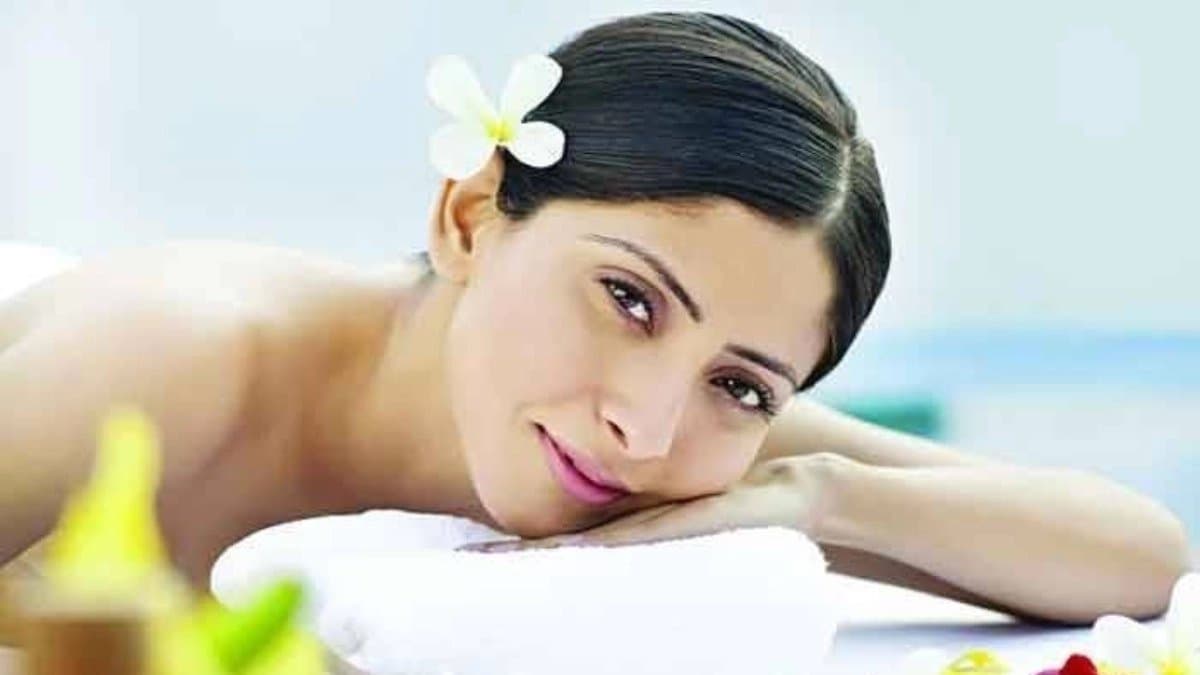 These new skin care trends help to bring glow on skin instantly