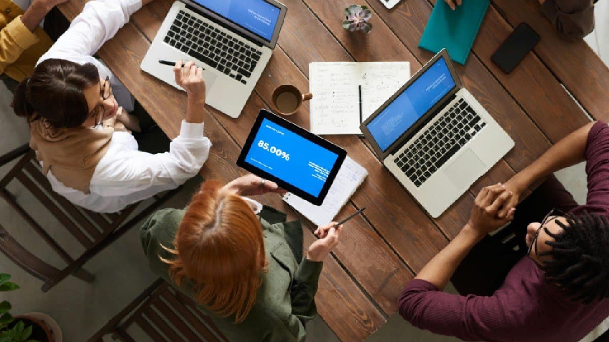 List Of Top 10 Countries With Longest Work Hours know Where India Stands gnr 