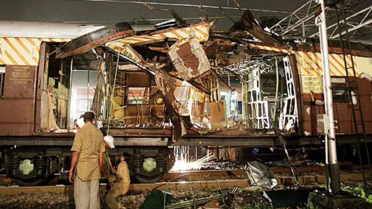  2006 Mumbai train blast case: The Supreme Court has stayed the acquittal of 12