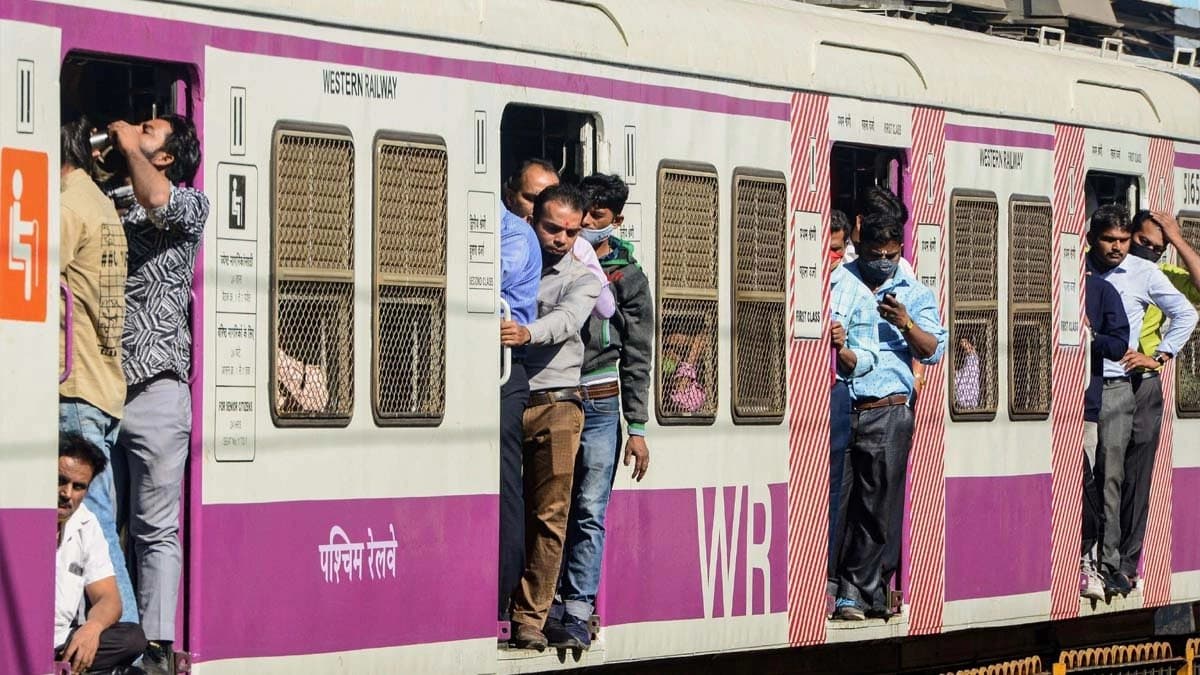 This time there will be separate coach for senior citizen on suburban trains 