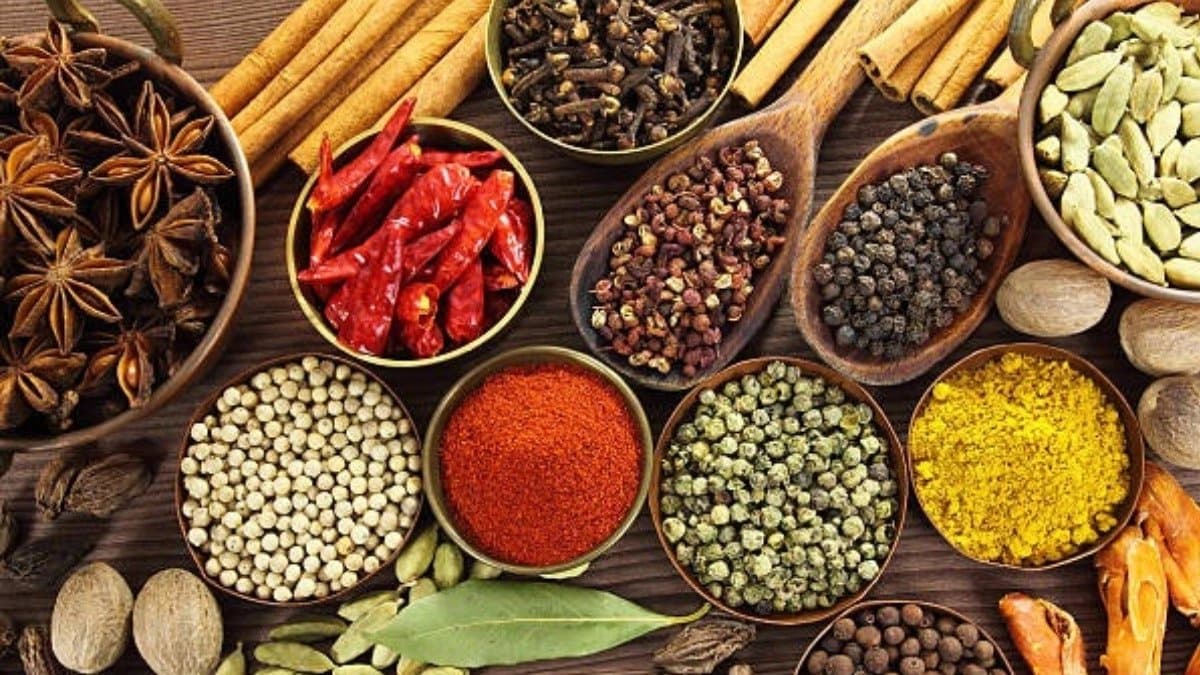 These herbs and spices help to prevent cancer diabetes and heart disease