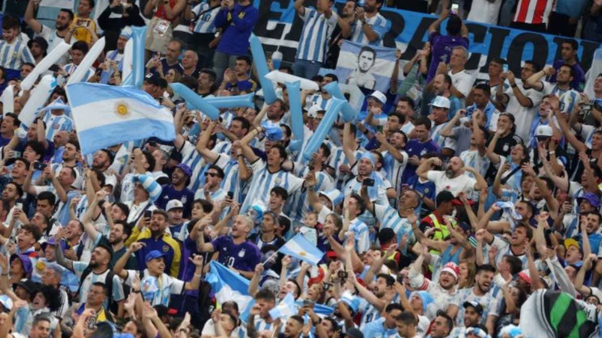  Argentina bans 15,000 violent fans ahead of Club World Cup spt