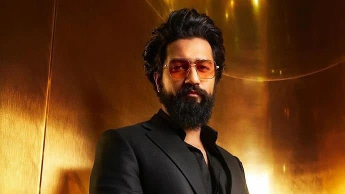 Vicky Kaushal enjoys Paneer Paratha at Delhi! lyf