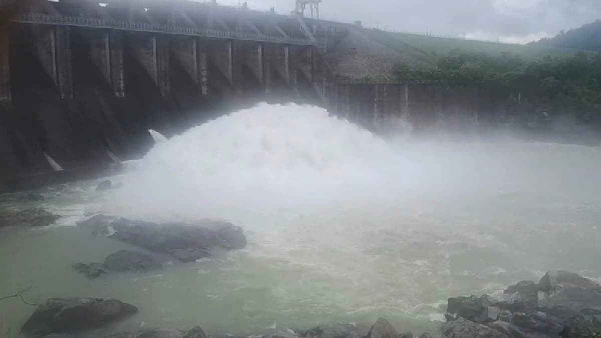 Continuous Water Release by DVC Raises Flood Fears in Low-Lying Areas