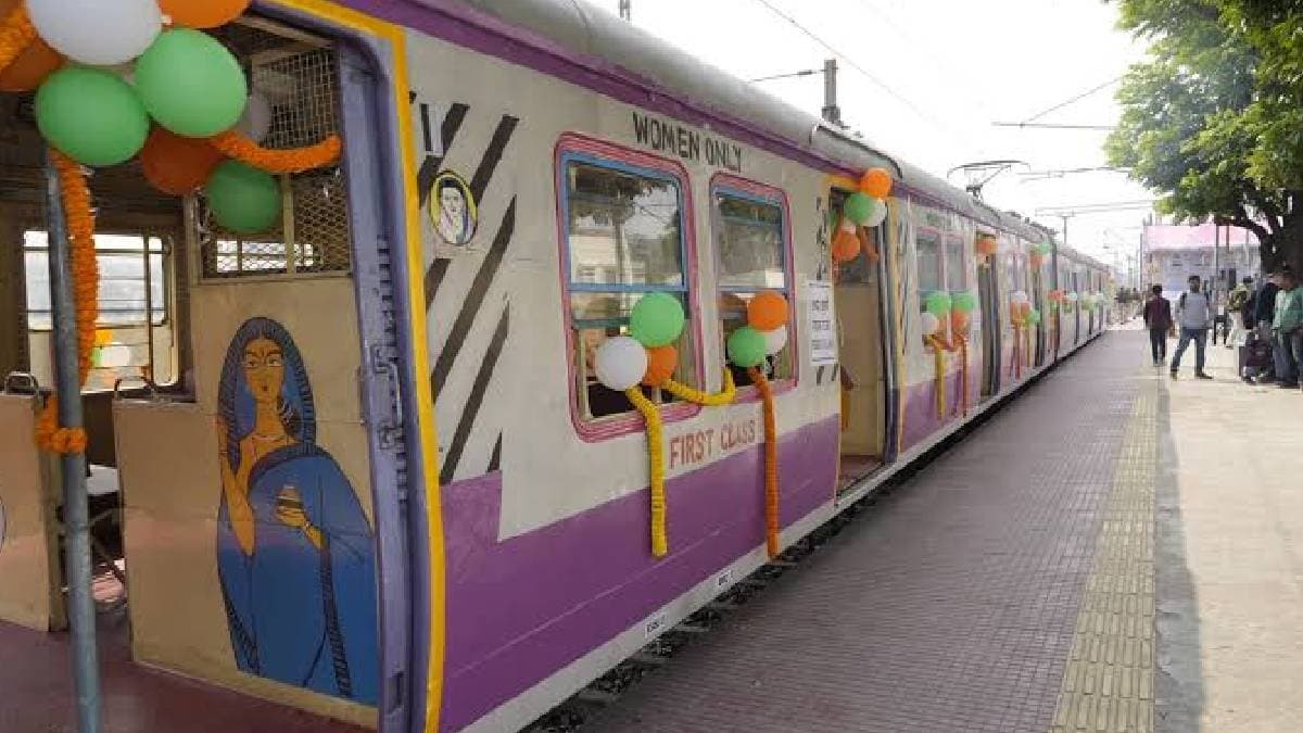 Male passengers too board into Ladies Special train