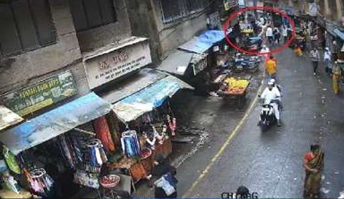 Dog Fell On Girl From 5th Floor And Killed Her, Owner Of Dog Arrested gnr