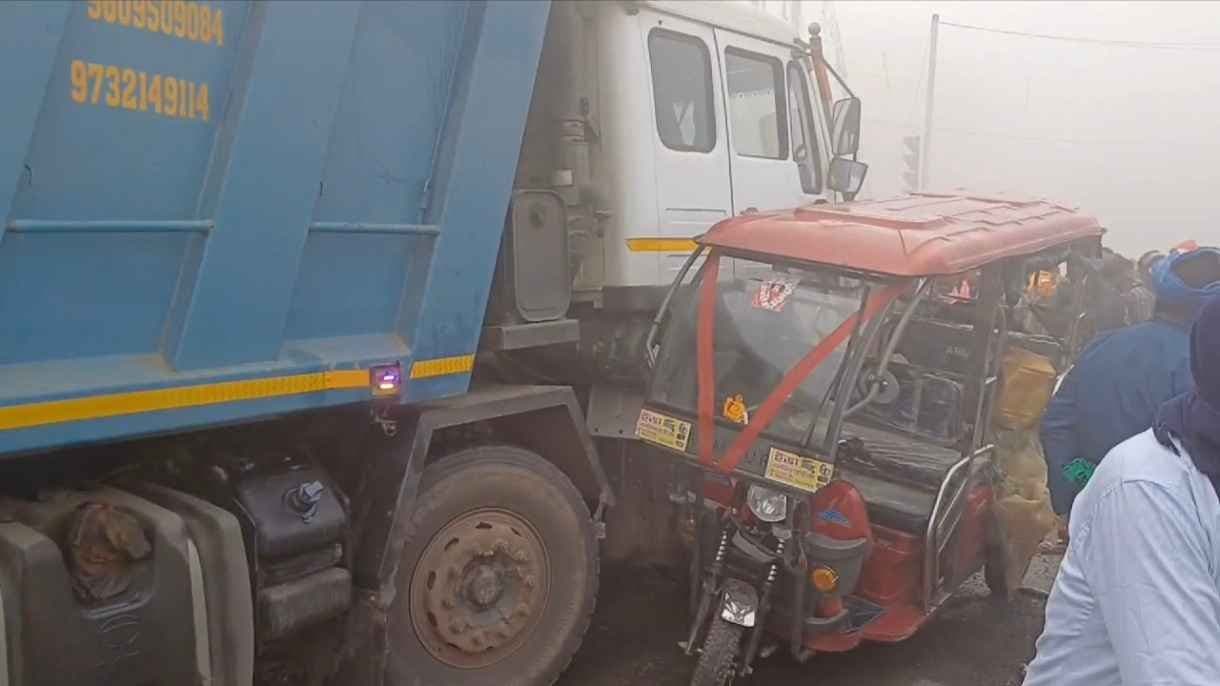 Accident in nadia one killed, two injured gnr 