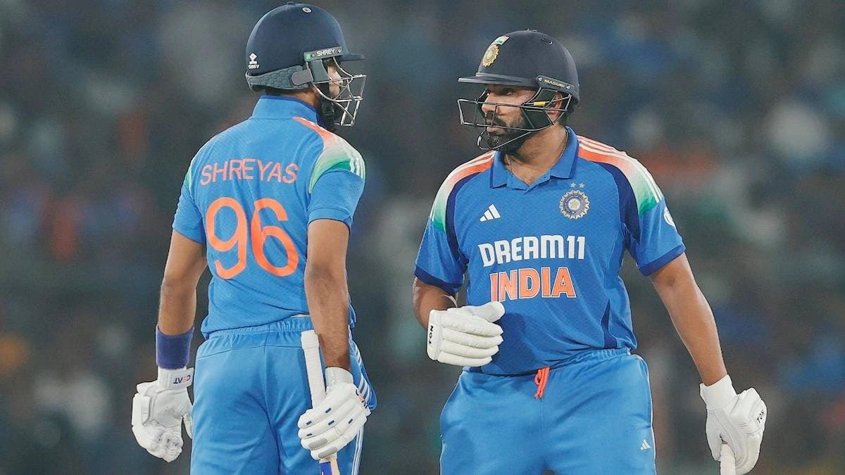 India odi vice captain shreyas iyer gets into controversy by leaving the award on the ground