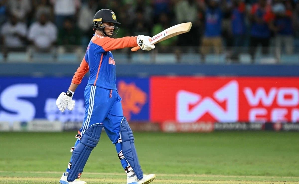 Abhishek Sharma and Varun Chakravarthy retain top spot-hardik pandya retains place in T20 Rankings 