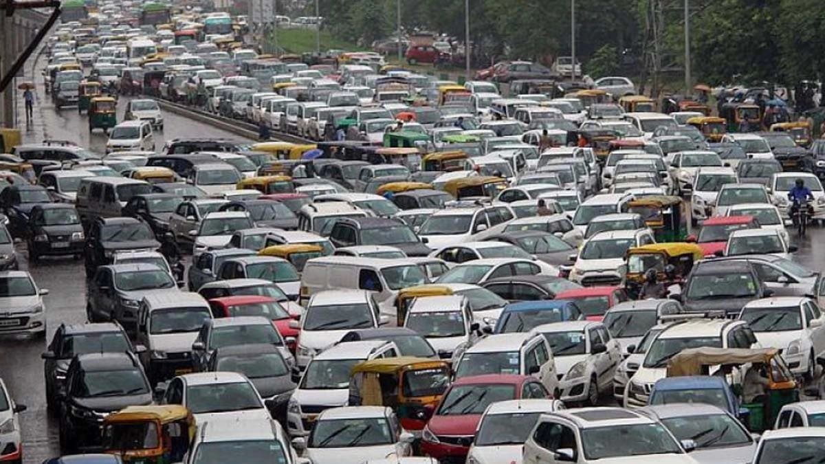Thise is the only indian city without traffic jams and honking is considered rude