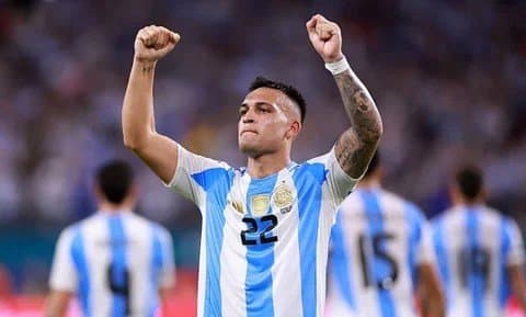 Copa America: মেসিহীন আর্জেন্টিনাকে কোপার নক আউট পর্বে তুললেন মার্টিনেজ