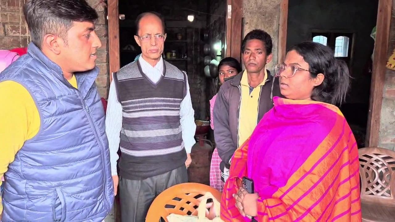 birbhums poor toto driver returns bag full of jewelry worth lakhs