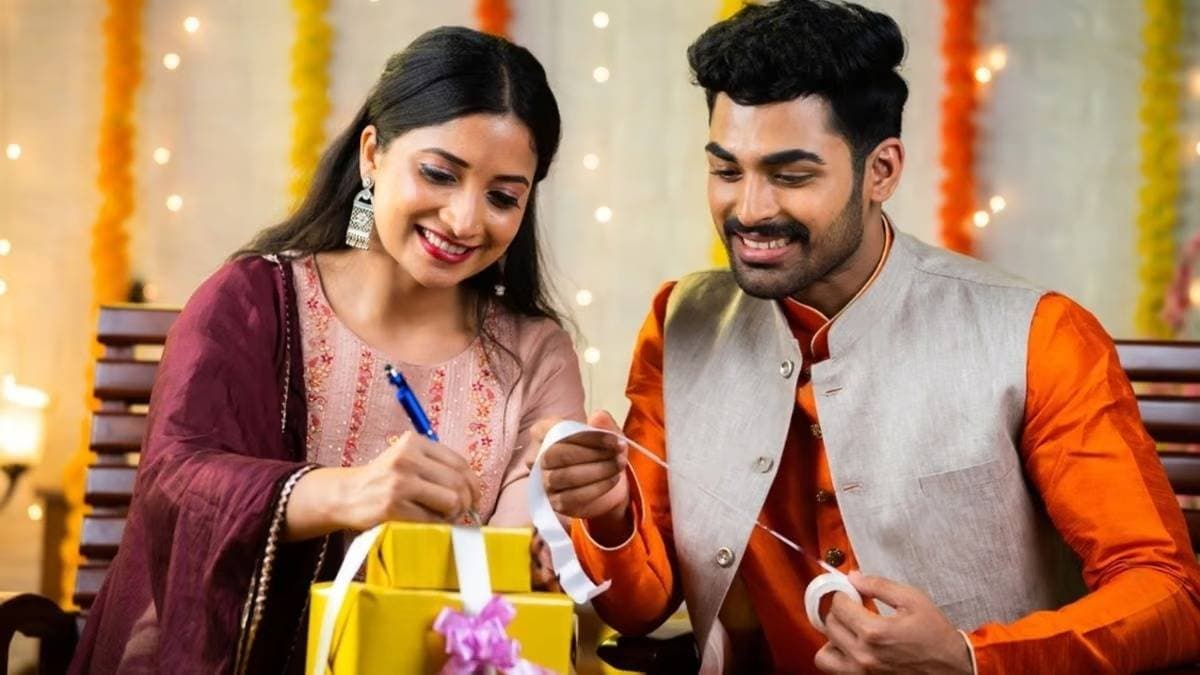 you can give these unique gifts to your brother sister in bhaiphota 2024 lif