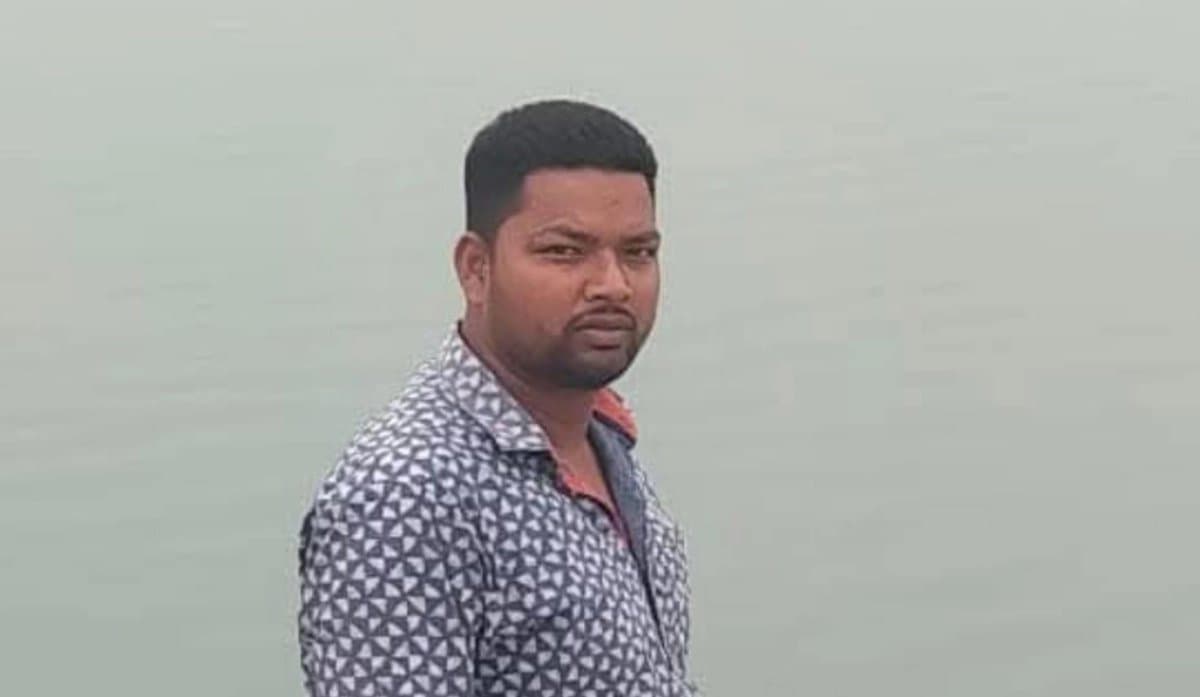 Jangipur police detained the absconding panchayat samity president