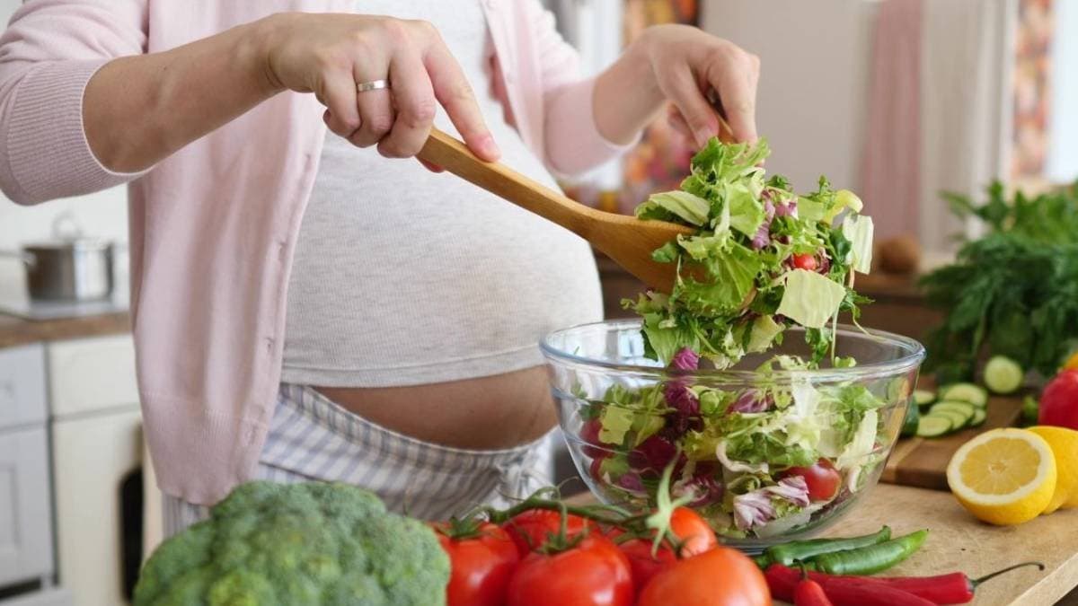what are the best foods for woman who are trying to get pregnant 