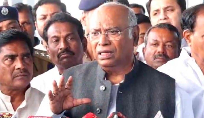 Congress chief's swipe over Maldives row