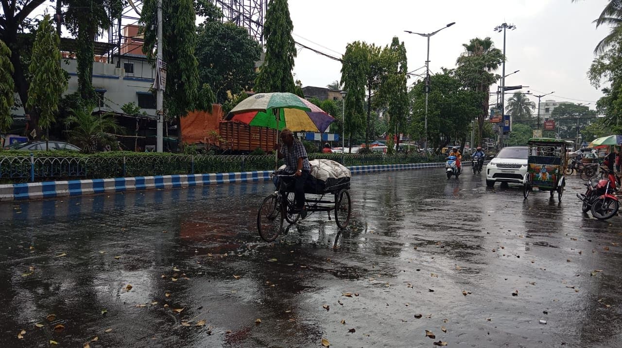 Rainfall expected in South Bengal on ratha yatra, heavy lashes continue in northern parts