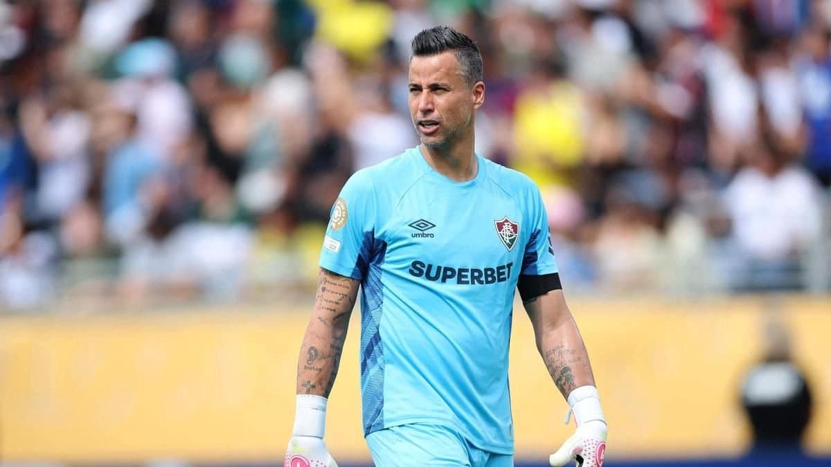 Fluminense goalkeeper Fabio matches Peter Shiltons record for most competitive appearances
