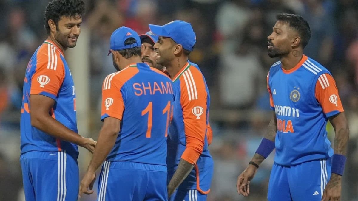 Former India all-rounder Irfan Pathan has taken a dig at England spt