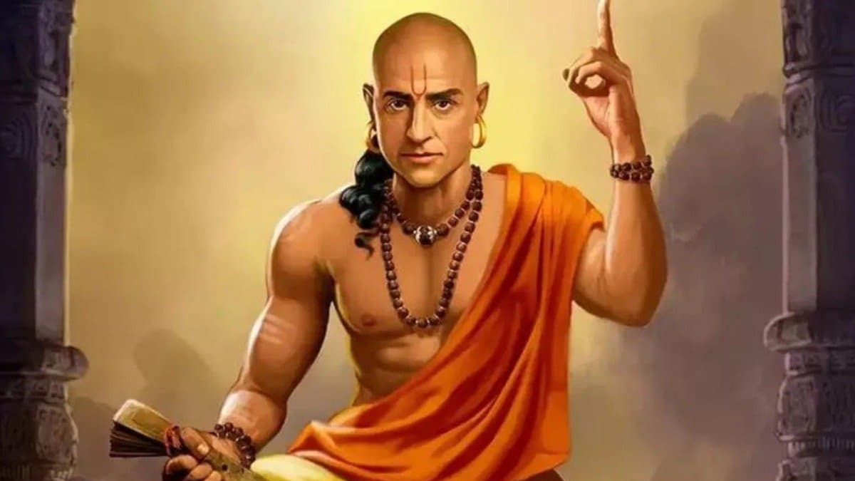 According to Chanakya s advice stay away from these kinds of people to avoid negativity