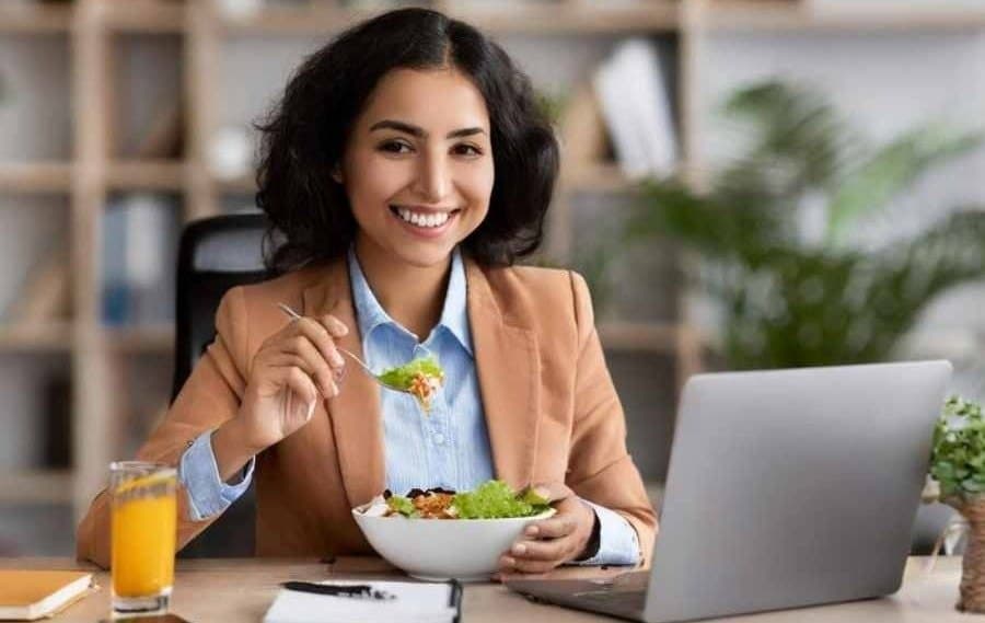 you can eat these healthy snacks in weight loss journey lif