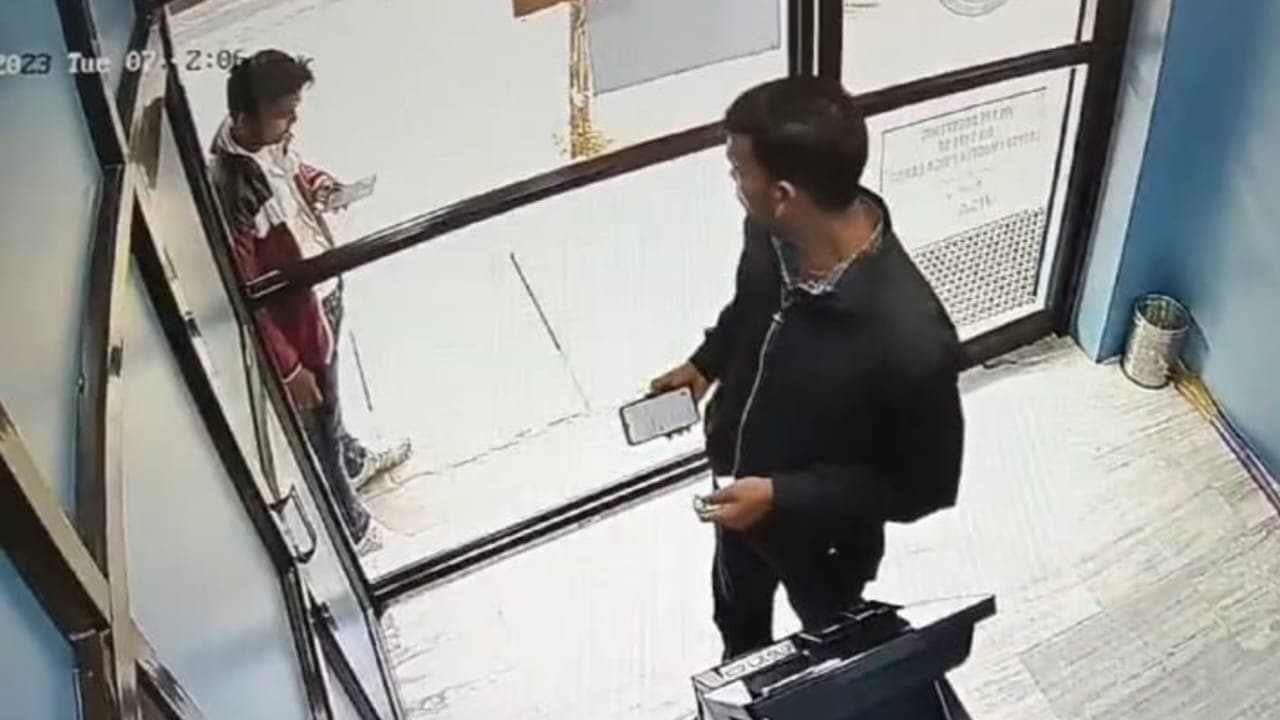 Atm fraud case up man arrested in Chinsurah 